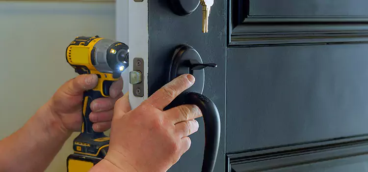 Locksmith Emergency Service Newton